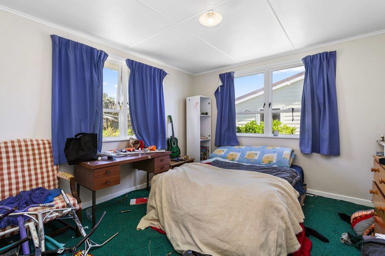Photo of property in 24 Matatiro Street, Titahi Bay, Porirua, 5022