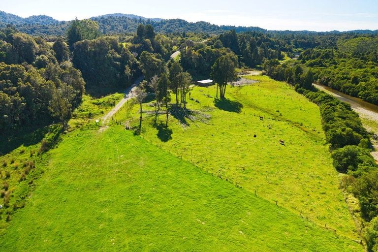 Photo of property in 416 Maori Creek Road, Marsden, Dobson, 7872