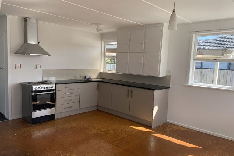 Photo of property in 26 Martin Road, Manurewa, Auckland, 2102
