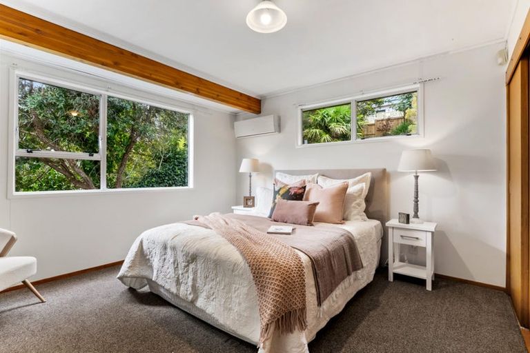 Photo of property in 14 Kallista Place, Browns Bay, Auckland, 0630