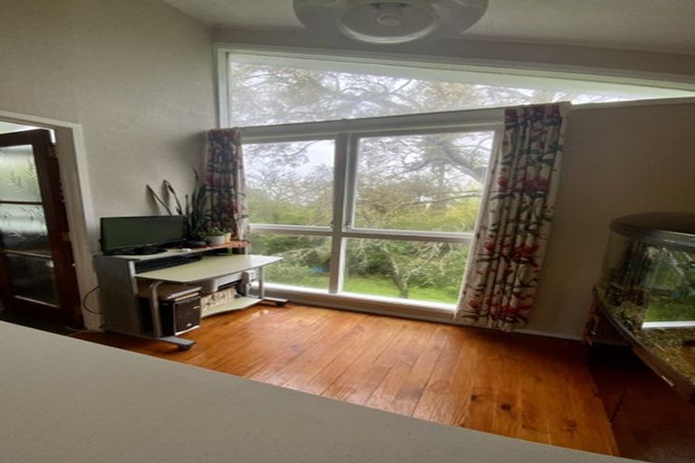 Photo of property in 1/114 Verran Road, Birkdale, Auckland, 0626
