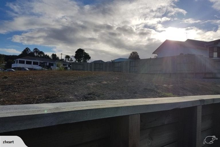 Photo of property in 25 Melody Lane, Horahora, Whangarei, 0110