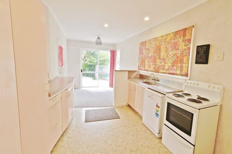 Photo of property in 24 Mccracken Avenue, Hillcrest, Hamilton, 3216