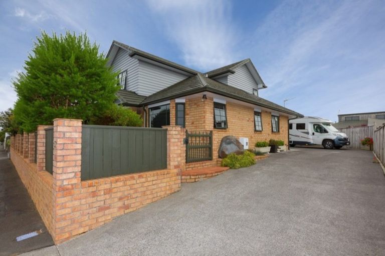 Photo of property in 197 Carrington Street, Lower Vogeltown, New Plymouth, 4310