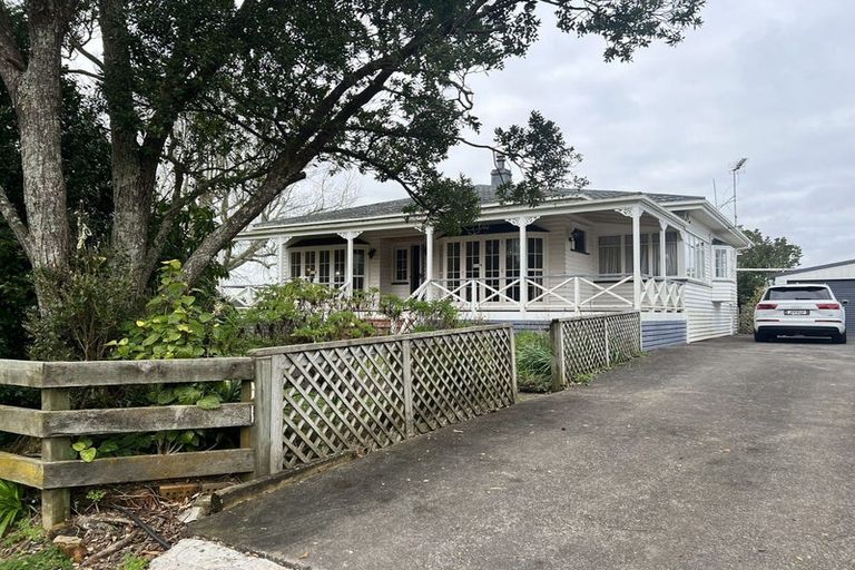 Photo of property in 671 Karaka Road, Karaka, Papakura, 2580