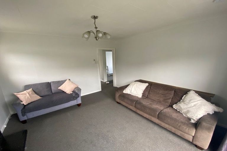 Photo of property in 35 Bledisloe Crescent, Wainuiomata, Lower Hutt, 5014