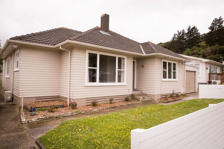 Photo of property in 42 Mckillop Street, Wainuiomata, Lower Hutt, 5014