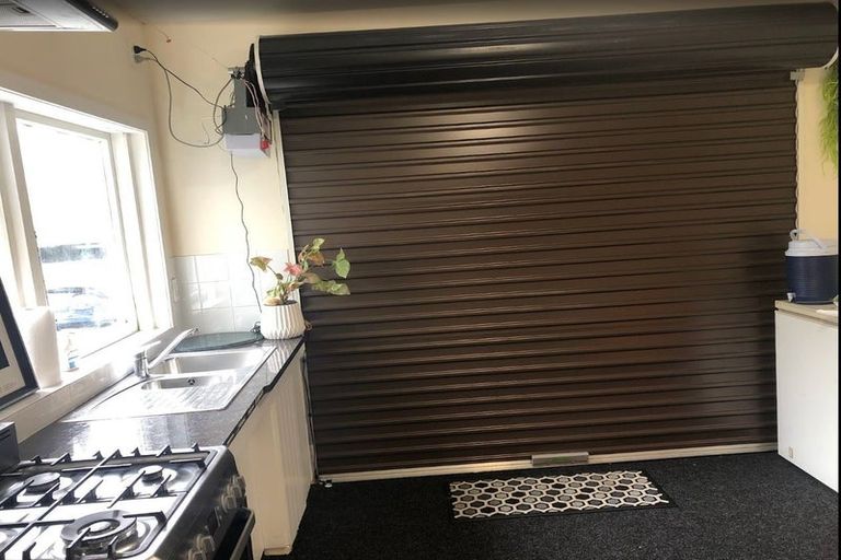 Photo of property in 11 Morgan Place, Tawa, Wellington, 5028