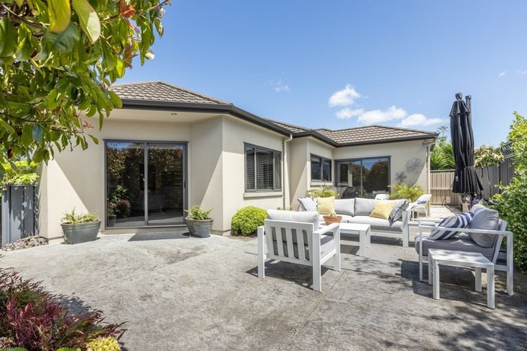 Photo of property in 2a Windsor Terrace, Taradale, Napier, 4112