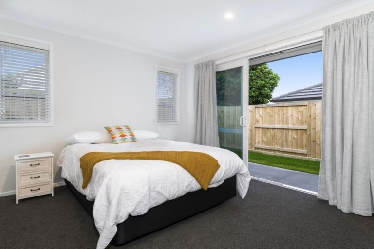 Photo of property in 77 Bert Wall Drive, Omokoroa, 3114