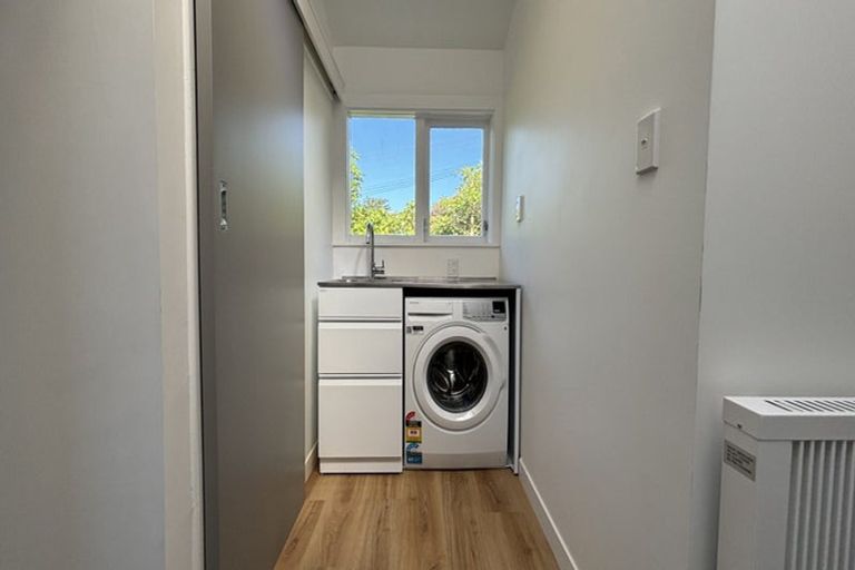 Photo of property in 18 Muri Road, Pukerua Bay, 5026