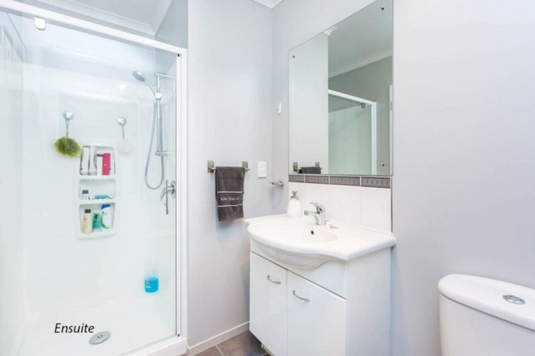 Photo of property in 33 Evergreen Crescent, Trentham, Upper Hutt, 5018