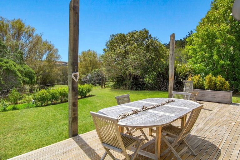 Photo of property in 1180 Oneriri Road, Kaiwaka, 0573