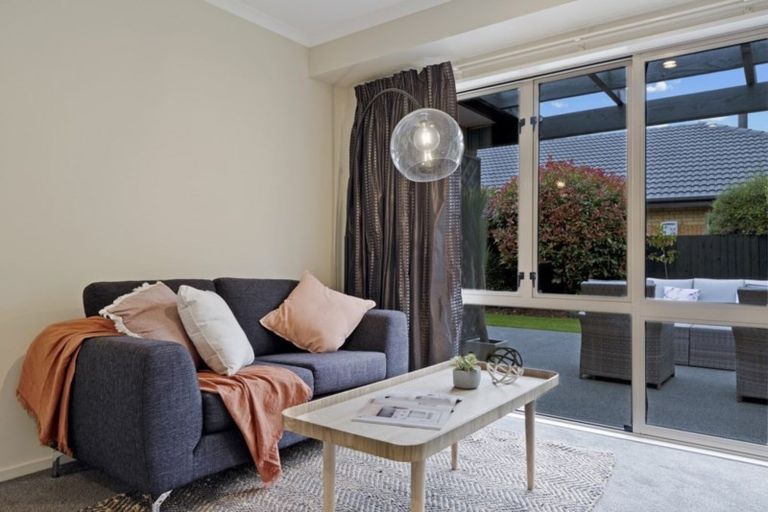 Photo of property in 45 Forest Drive, Parklands, Christchurch, 8083