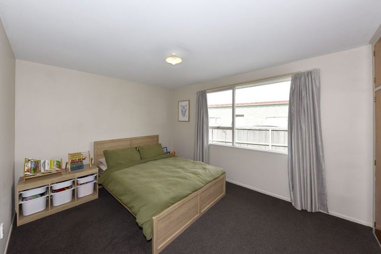 Photo of property in 13 Lenton Street, Aranui, Christchurch, 8061