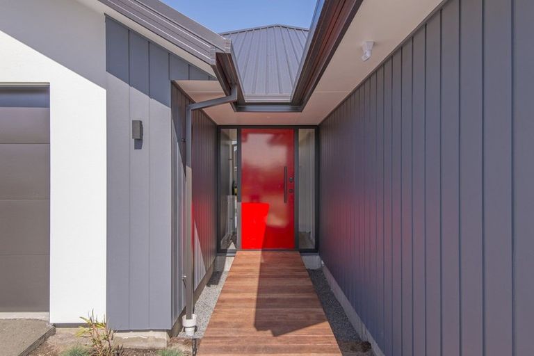 Photo of property in 30 Hinterland Drive, Prebbleton, 7604