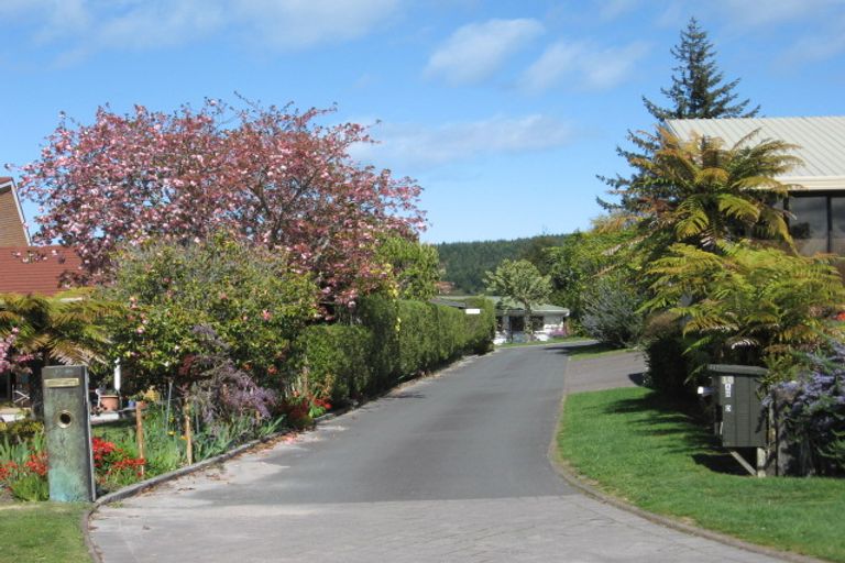 Photo of property in 1/18 Isobel Street, Acacia Bay, Taupo, 3330