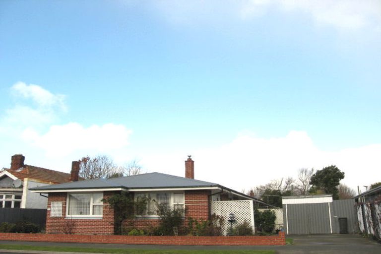 Photo of property in 2/30 Edgeware Road, St Albans, Christchurch, 8014