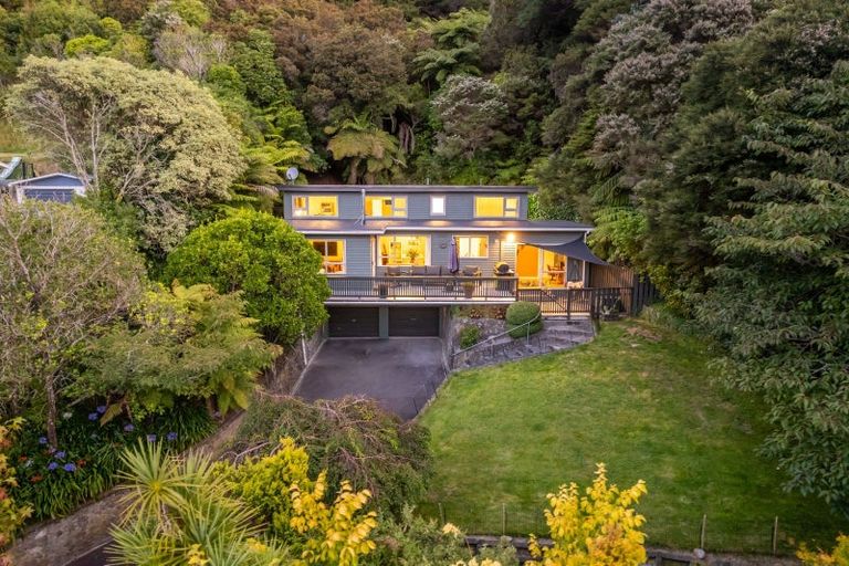 Photo of property in 50 Ngahere Street, Stokes Valley, Lower Hutt, 5019