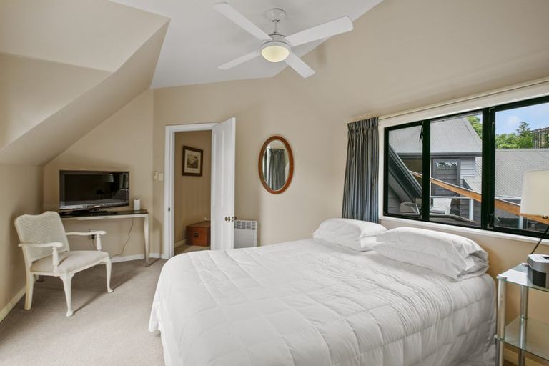 Photo of property in 38 Brooklands Road, Brooklands, New Plymouth, 4310