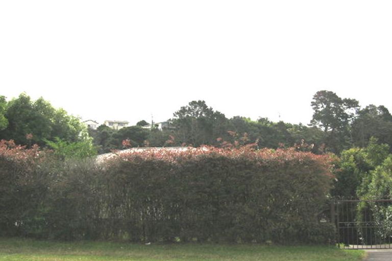 Photo of property in 34 Woodside Road, Massey, Auckland, 0614