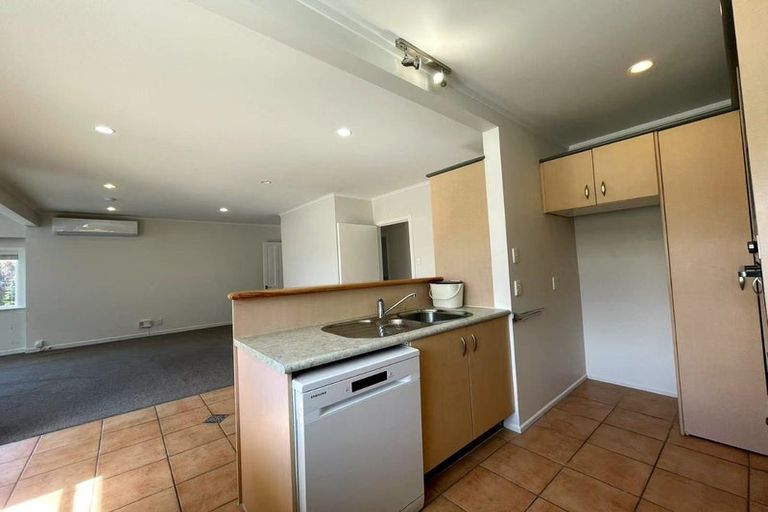Photo of property in 1/13 Newhaven Terrace, Mairangi Bay, Auckland, 0630