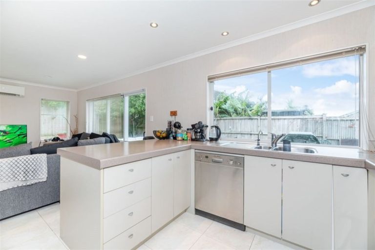 Photo of property in 29 Sarteano Drive, Manurewa, Auckland, 2105