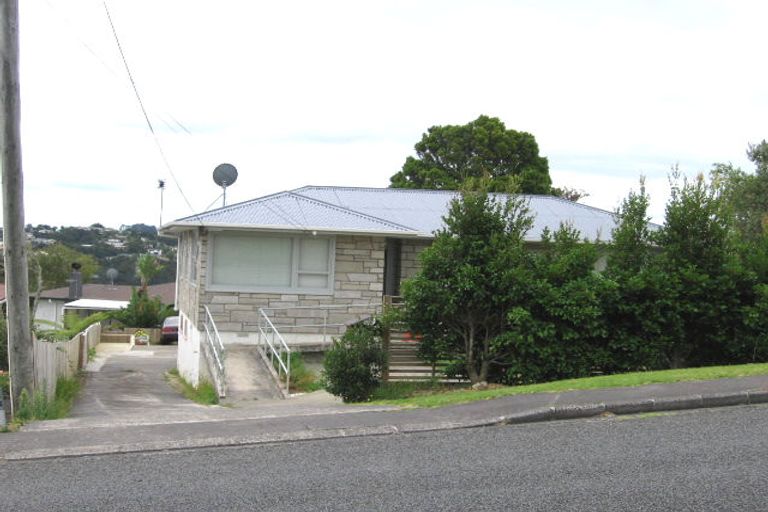 Photo of property in 7 Seaview Road, Glenfield, Auckland, 0629