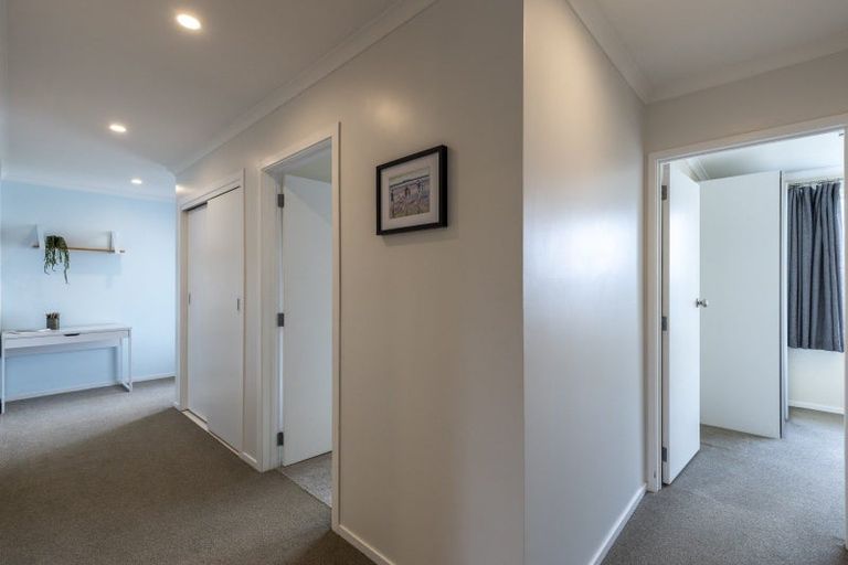 Photo of property in 106b Seaview Road, Westown, New Plymouth, 4310