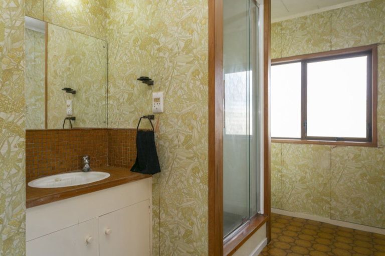 Photo of property in 60 Invergarry Road, Hilltop, Taupo, 3330