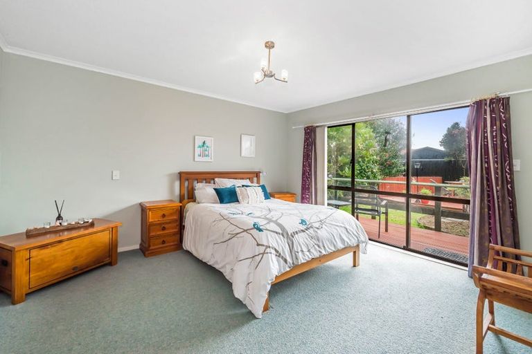 Photo of property in 12 Tobys Way, Waikanae Beach, Waikanae, 5036
