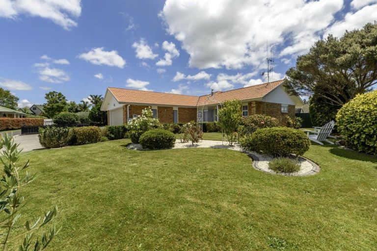 Photo of property in 3 Hinton Place, Pyes Pa, Tauranga, 3112