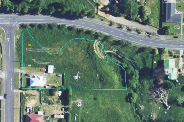 Photo of property in 16 Derby Street, Eltham, 4322