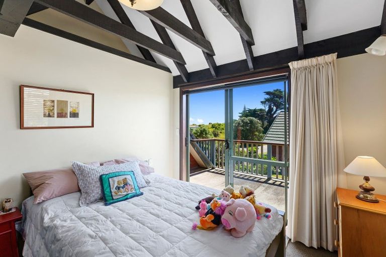 Photo of property in 2 Kitchener Street, Te Horo Beach, Otaki, 5581