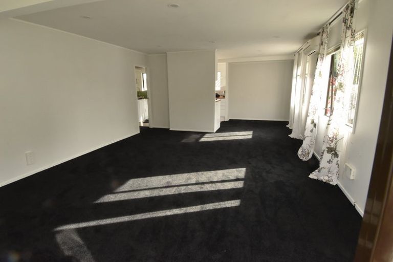 Photo of property in 3/88 Eversleigh Road, Belmont, Auckland, 0622