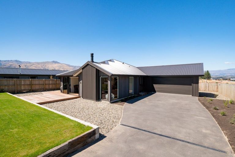 Photo of property in 22 Woodpecker Street, Lake Hawea, Wanaka, 9382