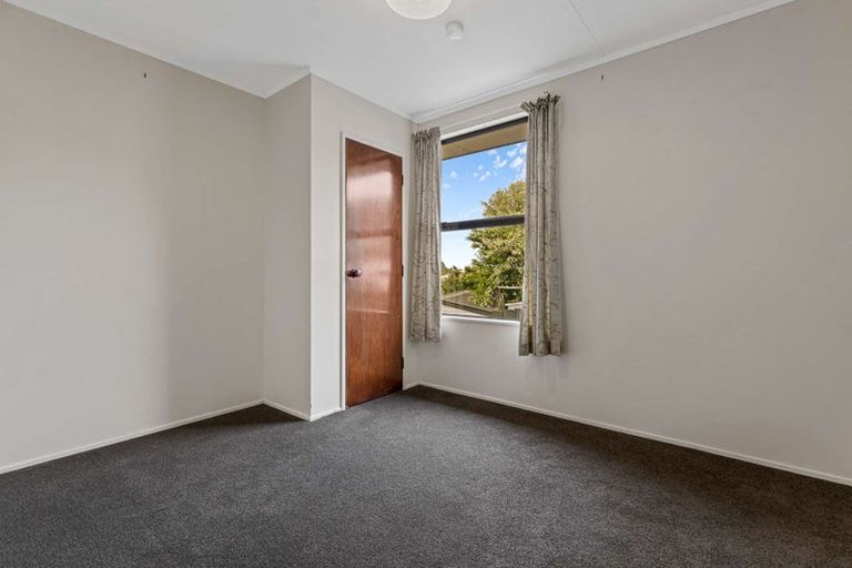 Photo of property in 2b Tui Avenue, Forest Lake, Hamilton, 3200