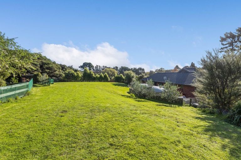 Photo of property in 8 Jacks Bush Road, Waikanae, 5391