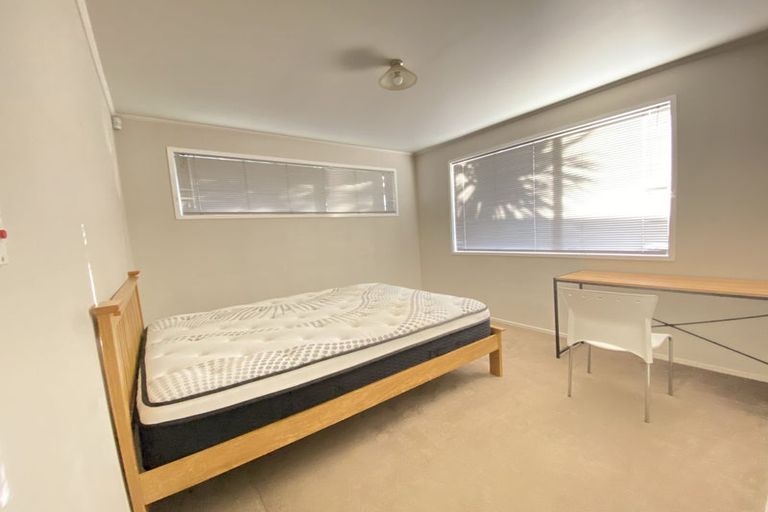 Photo of property in 15 Luanda Drive, Ranui, Auckland, 0612