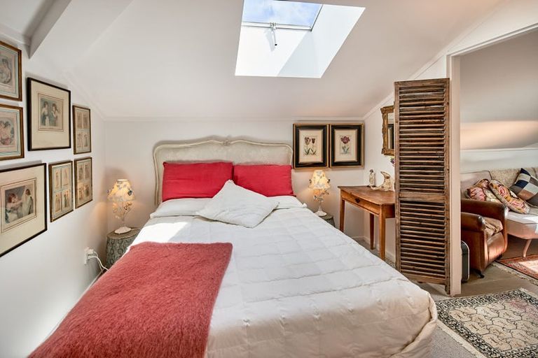 Photo of property in Tennyson Apartments, 4/25 Tennyson Street, Te Aro, Wellington, 6011