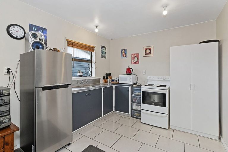 Photo of property in 43 Arcon Drive, Broomfield, Christchurch, 8042