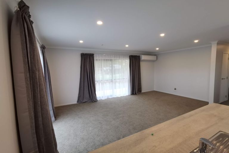 Photo of property in 14 Hull Road, Waiuku, 2123