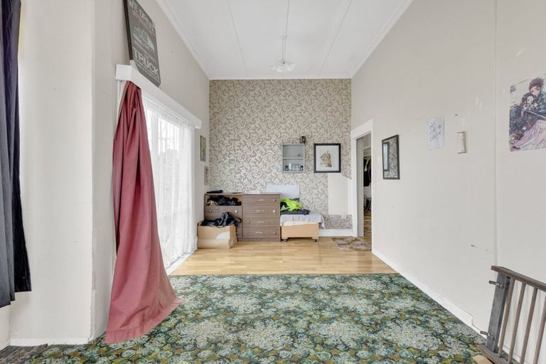 Photo of property in 61 Swinburn Street, Dannevirke, 4930