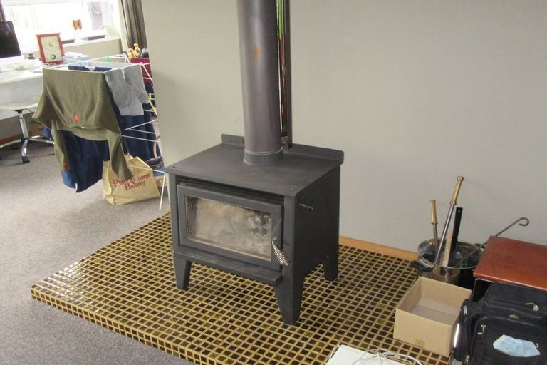 Photo of property in 24 Paul Street, Waimate, 7924