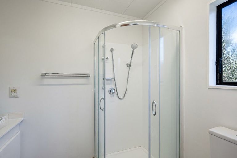 Photo of property in 6 Kawiu Road, Levin, 5510