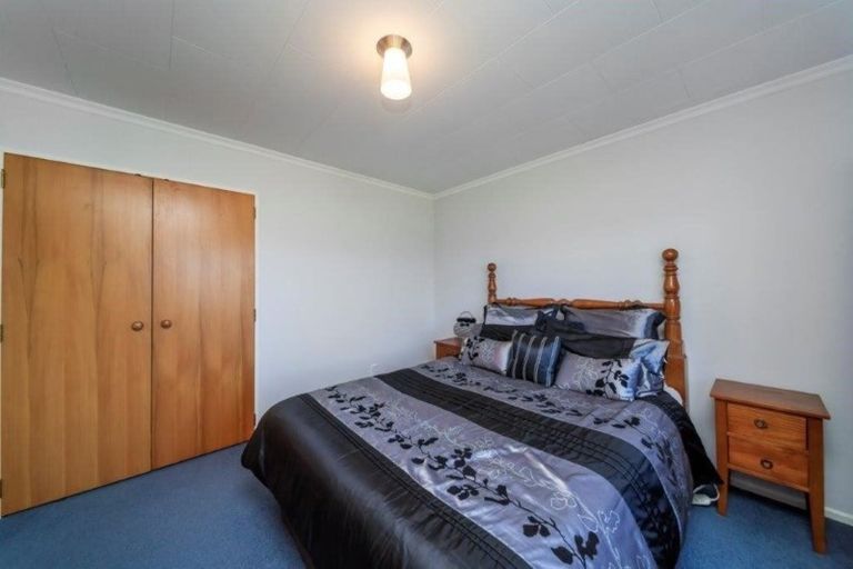 Photo of property in 2 Fantham Street, Hawera, 4610