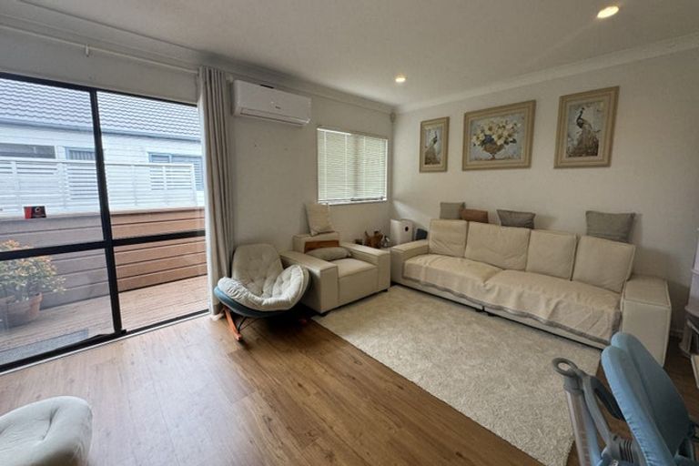 Photo of property in 14b Lesa Annis Place, Henderson, Auckland, 0612