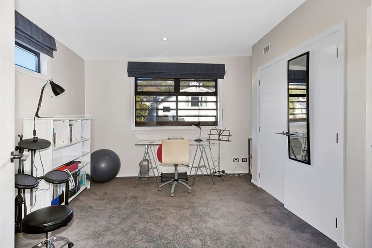 Photo of property in 1/356 Karori Road, Karori, Wellington, 6012