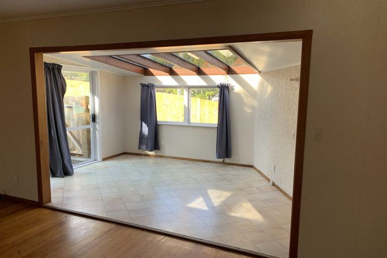 Photo of property in 522 Beach Road, Murrays Bay, Auckland, 0630