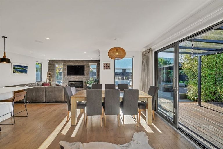 Photo of property in 11 Hinterland Drive, Prebbleton, 7604